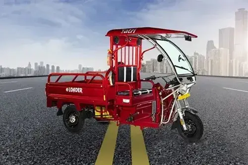 YC Yatri E Rickshaw Loader