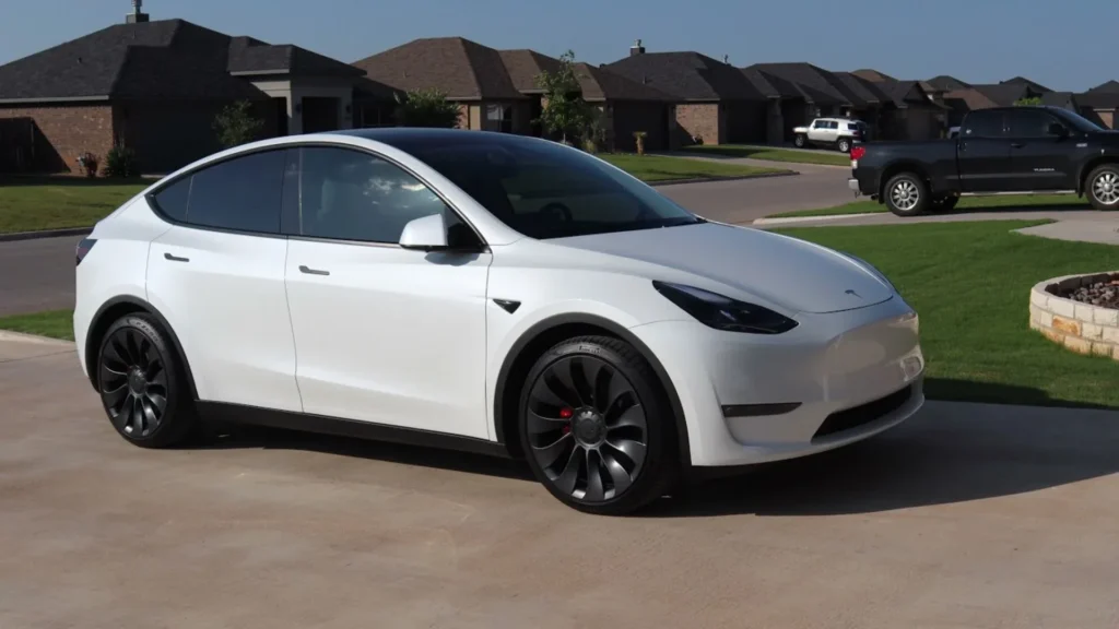 2021 Tesla Pearl White