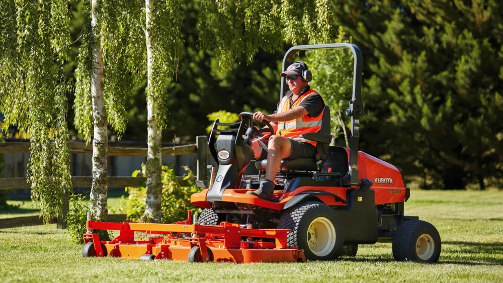 kubota lawn tractors